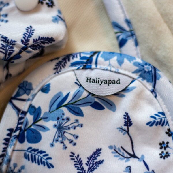 Haliya Cup Reusable Menstrual Cloth pad or pasador in Philippines. Highly absorbent and resists stains. Easy to wash.